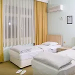 Uenver Hotel 2*