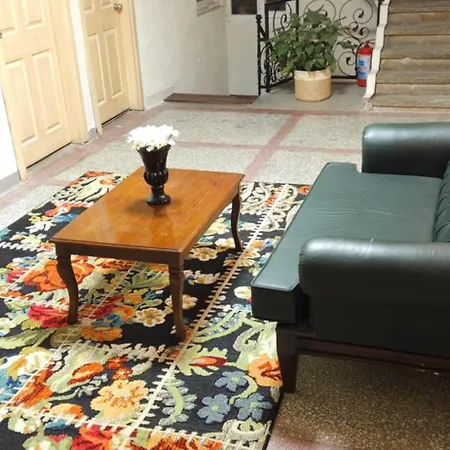 Uenver فندق أضنه