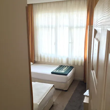 Uenver 2* אדאנה