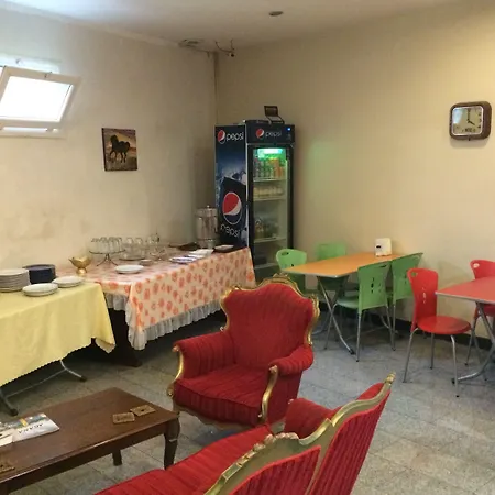 Uenver מלון אדאנה