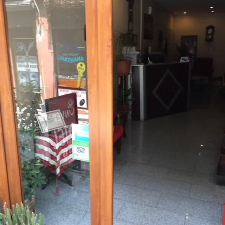 Uenver فندق أضنه