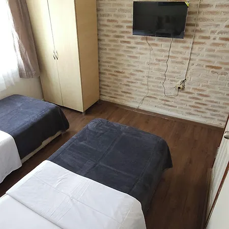 Uenver 2* אדאנה