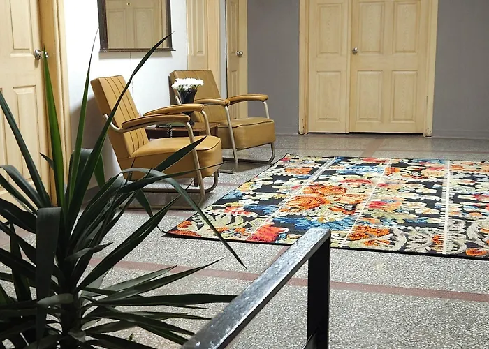 Uenver فندق أضنه